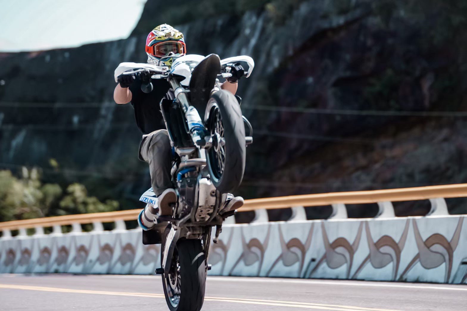 教你如何挑選正確的運動太陽眼鏡!原來不同的運動需要配戴合適的運動太陽眼鏡! - VIGHT